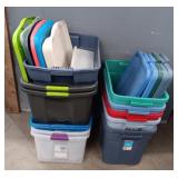 Variety of Totes With Lids
