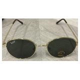 Ray-Ban Polarized Aviator Sunglasses w/ Case