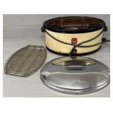 Vintage Nesco Roaster / Warner