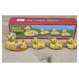 Wind-up Mama Duck w/ Ducklings