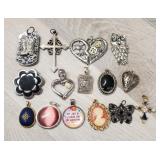 (15) Ladies Fashion Pendants