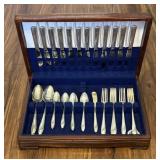 Silver Plate Oneida Community Flatware Set w/ Case