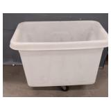 Rubbermaid Cube Truck On Wheels