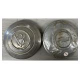 (2) Vintage 1930s Chevy & Ford V8 Hubcaps