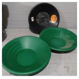 (3) Gold Pans