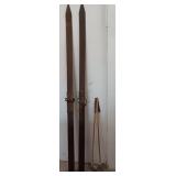 Set of Antique Skies w/ 2 Poles
