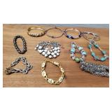 (11) Ladies Fashion Bracelets