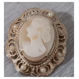 Vintage Gold Tone Pearl Ladies Brooch