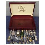 (26) Various Vintage Perfume Bottle