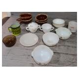 (4) Hull's & Fire King Dishes
