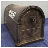 Vintage U.S. Mailbox