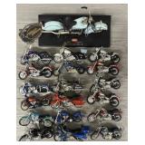 (19) Toy Harley Davidson Motorcycles