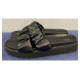 Black NoBo Platform Slides