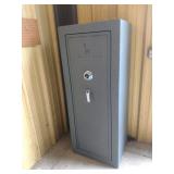 17 place Liberty gun safe >>