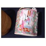 close up of tea pot >