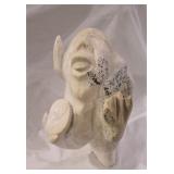 Inuit sculpture >>