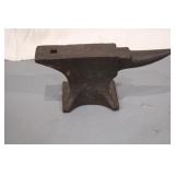 unmarked 50 pound anvil >>