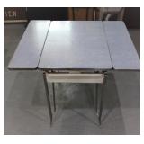 showing both leaves open