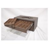 with lift out trays >>