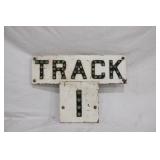 one track catseye sign >