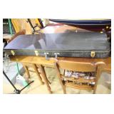 comes with hard case 