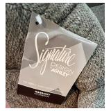 Signature Design by Ashley;