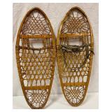 Tubbs Wallingford,VT Bear Paw Snowshoes; Tubbs Wallingford,VT Bear Paw Snowshoes;