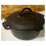 Antique Griswold No.7 Dutch Oven>> Antique Griswold No.7 Dutch Oven>>