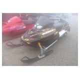 2001 ski-doo MXZ 600>