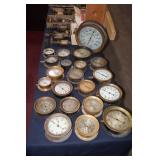 Group pic of brass gauges, close ups, sells seperatley>