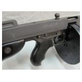 45cal. w/5 stick & 1 drum magazine> 