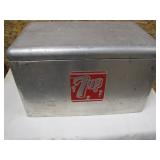 7Up picnic cooler >>
