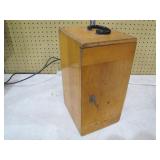 Spencer microscope in fiite box>