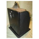 showing back, comes with key>>