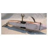 move forward & back, mouth opens & closes >