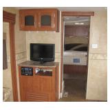 TV entertainment area >>