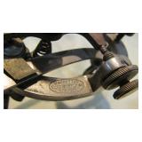 Manhattan Elec. close up >