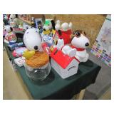 collection with cookie jars & other collectibles