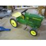 Ertl die cast John Deere >>
