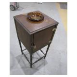 smoking stand>