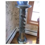 marble pedistal, repaired