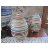 covere egg shape containers >