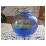 artglass vase >