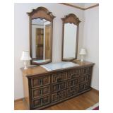 triple dresser>
