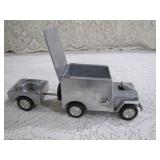 storage, lighter and ashtray>