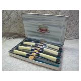 Carvel Hall knife set>