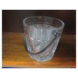 cut glass ice bucket, signed>>