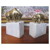 yet the same style bookends>