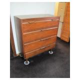 Mid Century Modern chest >