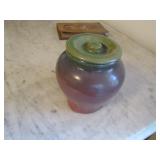 attractive Arts and Crafts era ginger jar>